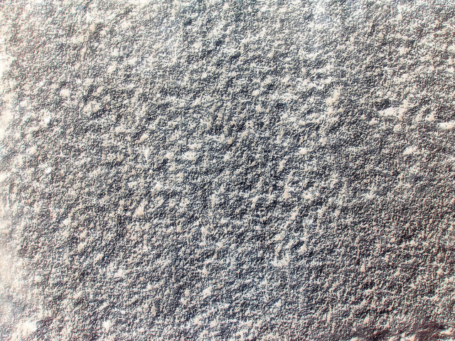 povrch betonu zblízka šedý.jpg